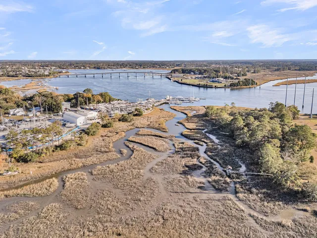 $819,000 | 1108 Oak Bluff Avenue, Charleston, SC 29492