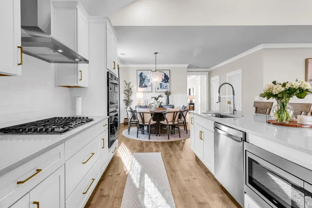 $819,000 | 1108 Oak Bluff Avenue, Charleston, SC 29492