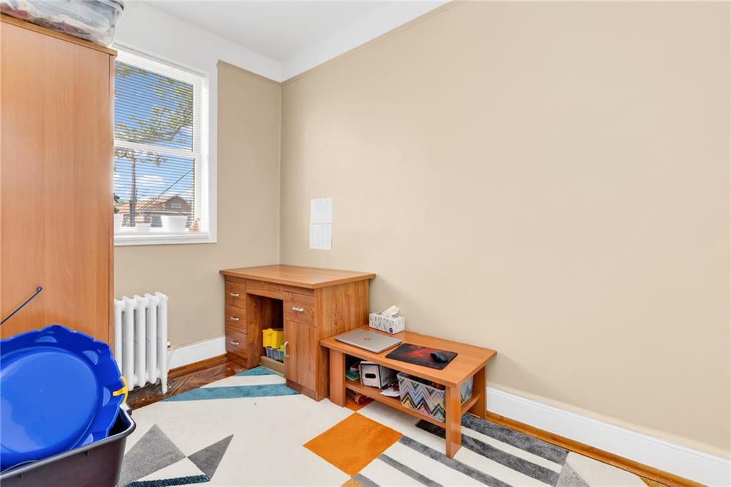 449 Ave Y Brooklyn, NY 11223 - Photo 21 of 25 a living room with furniture