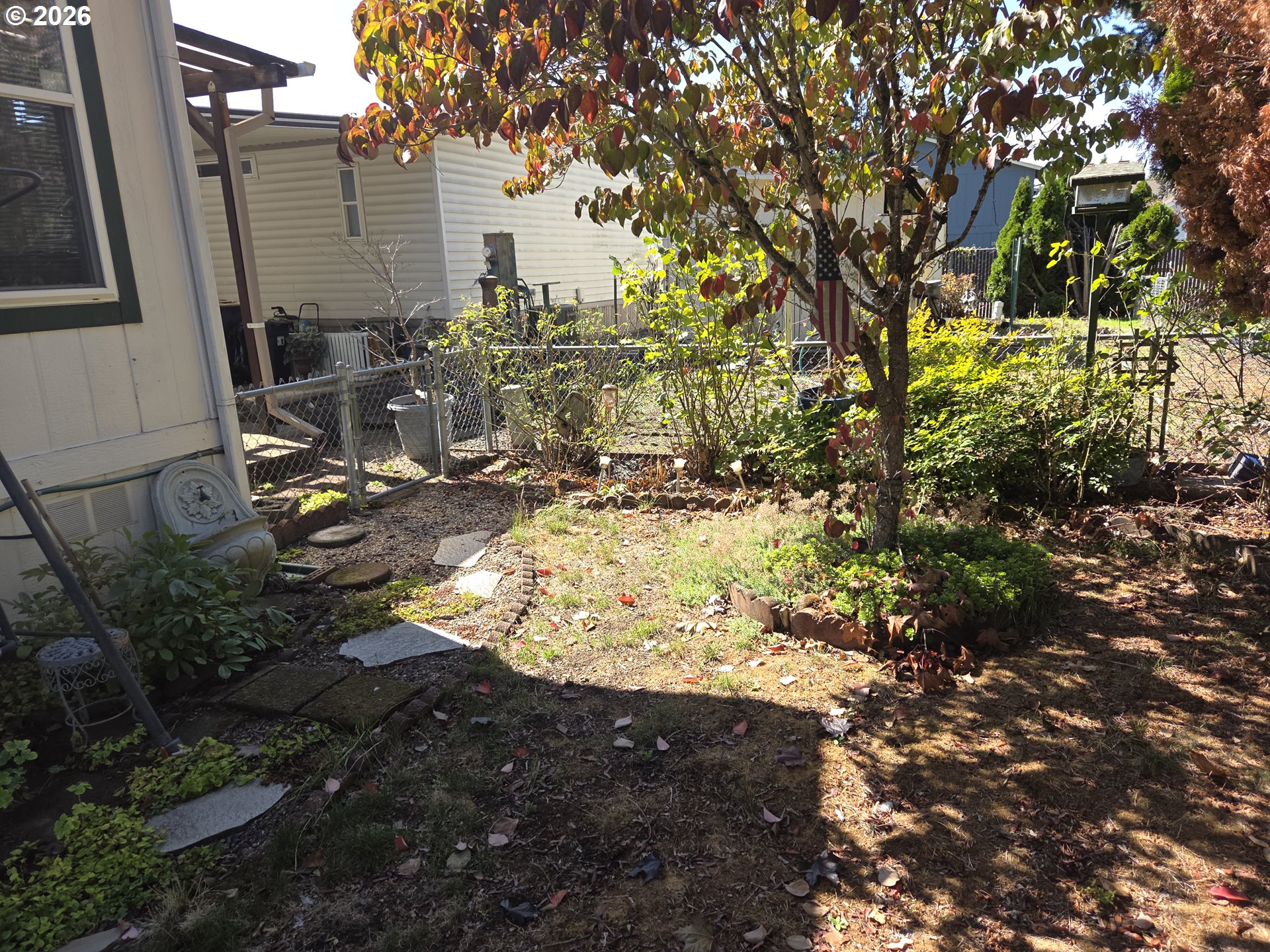 5335 Main Street, Unit 11 Springfield, OR 97478 - Photo 27 of 30 Backyard