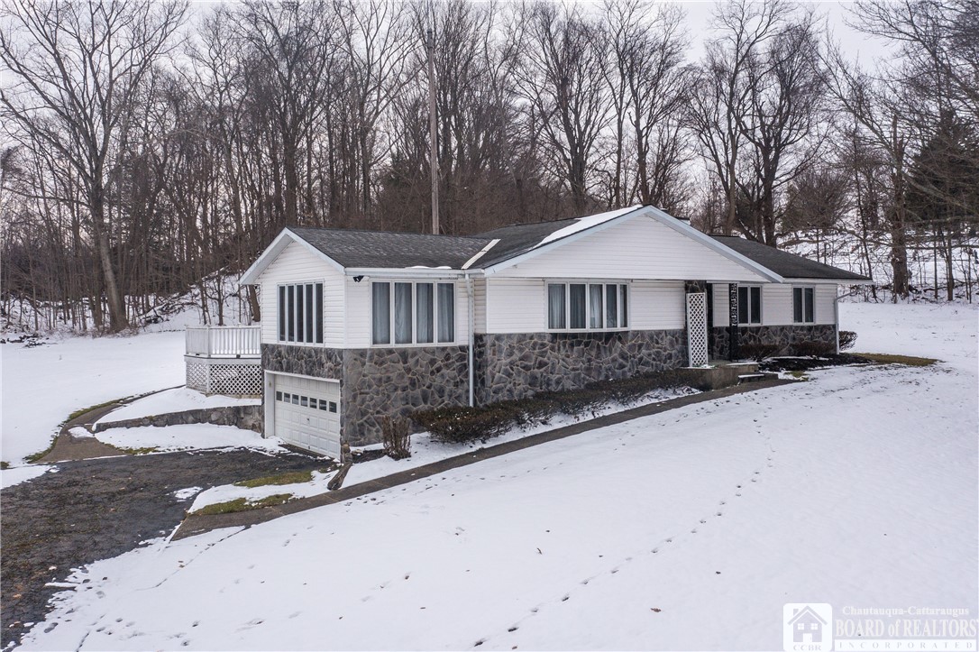 24 Prospect Street Hanover, NY 14062 - Photo 3 of 46