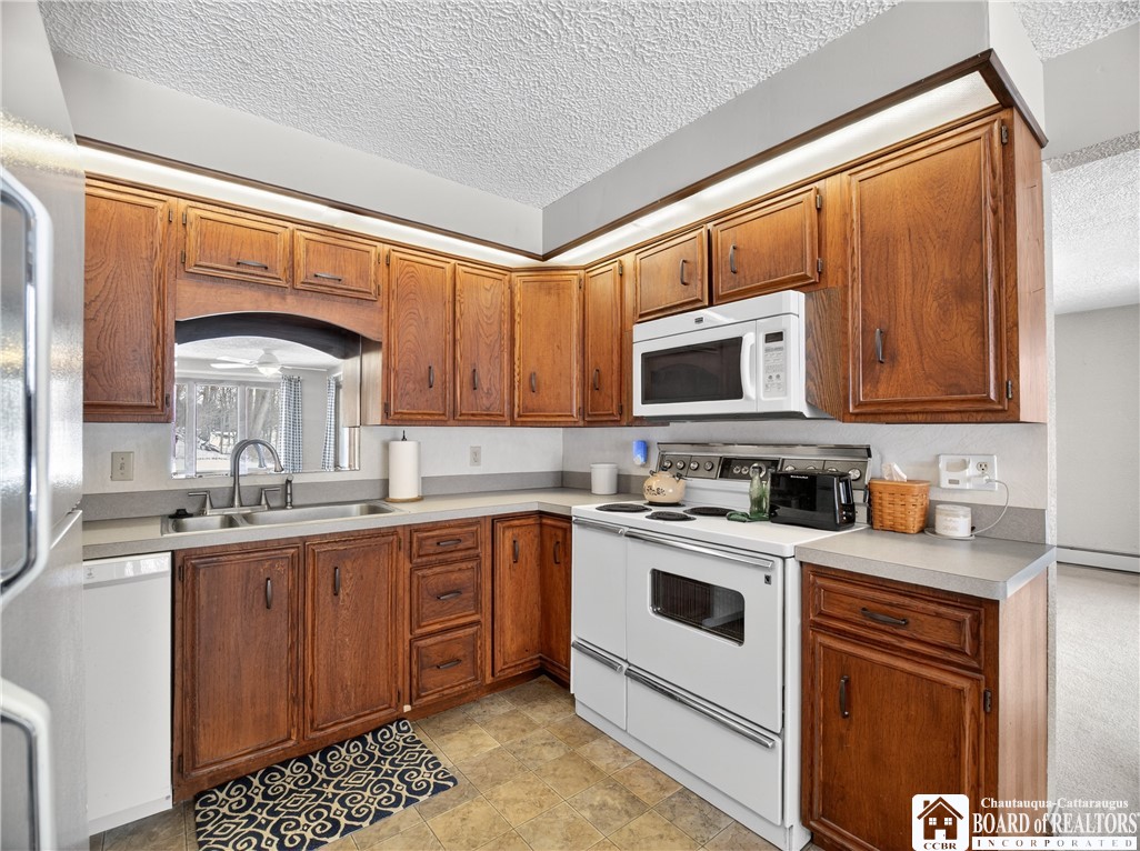 24 Prospect Street Hanover, NY 14062 - Photo 7 of 46