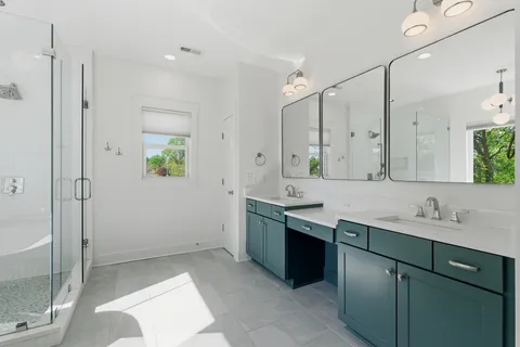 $1,590,000 | 98 44th Avenue North, Nashville, TN 37209