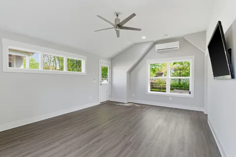 $1,590,000 | 98 44th Avenue North, Nashville, TN 37209