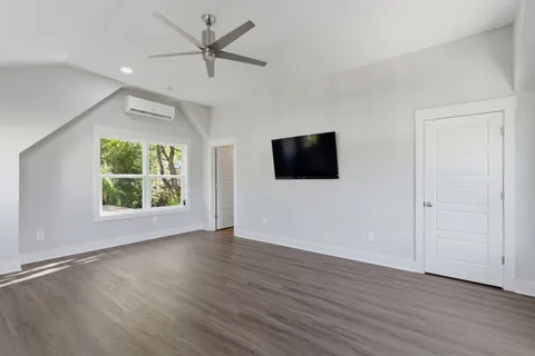 $1,590,000 | 98 44th Avenue North, Nashville, TN 37209