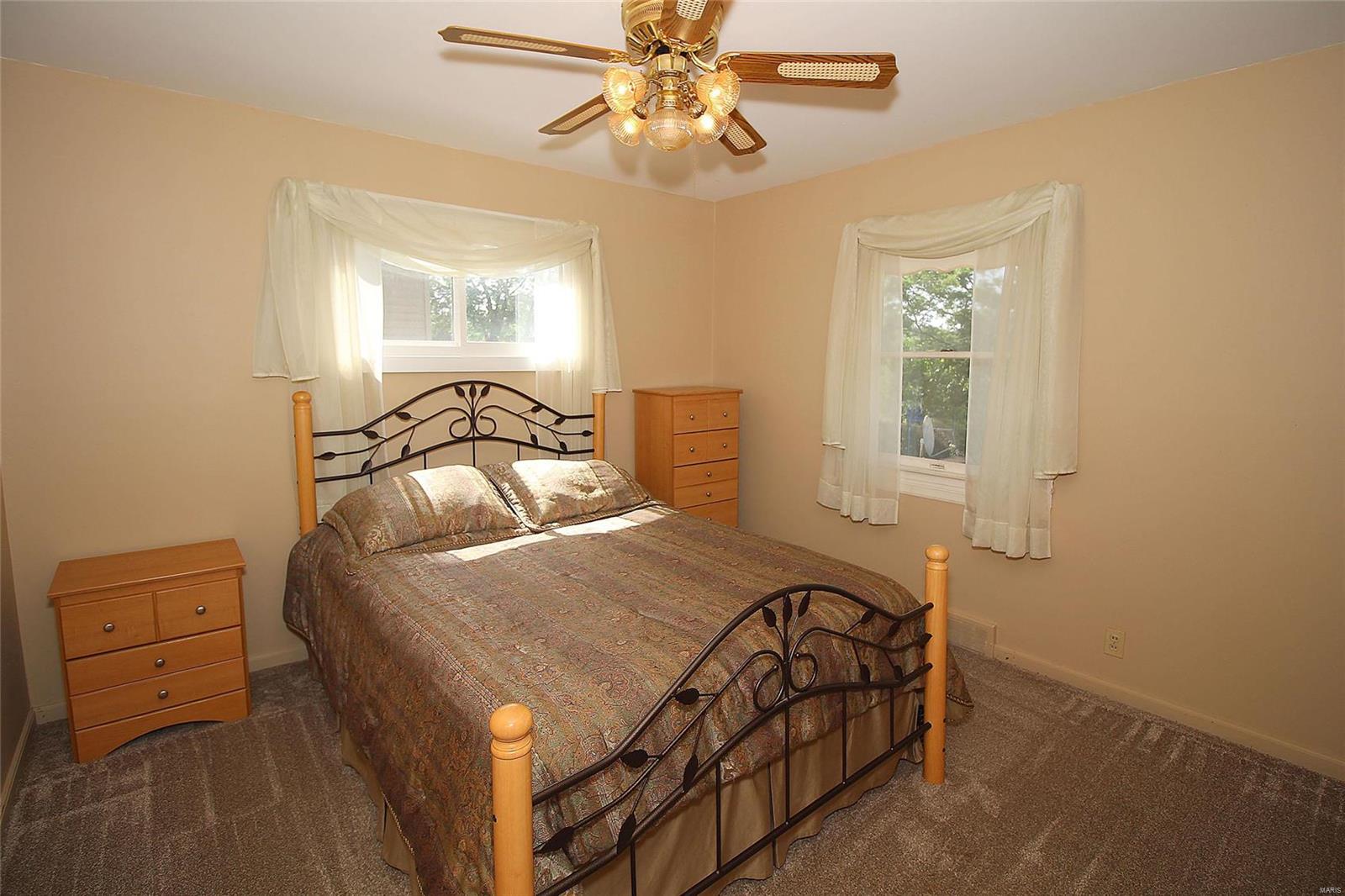 4708 Weber Road St. Louis, MO 63123 - Photo 9 of 30 Gallery Image 9