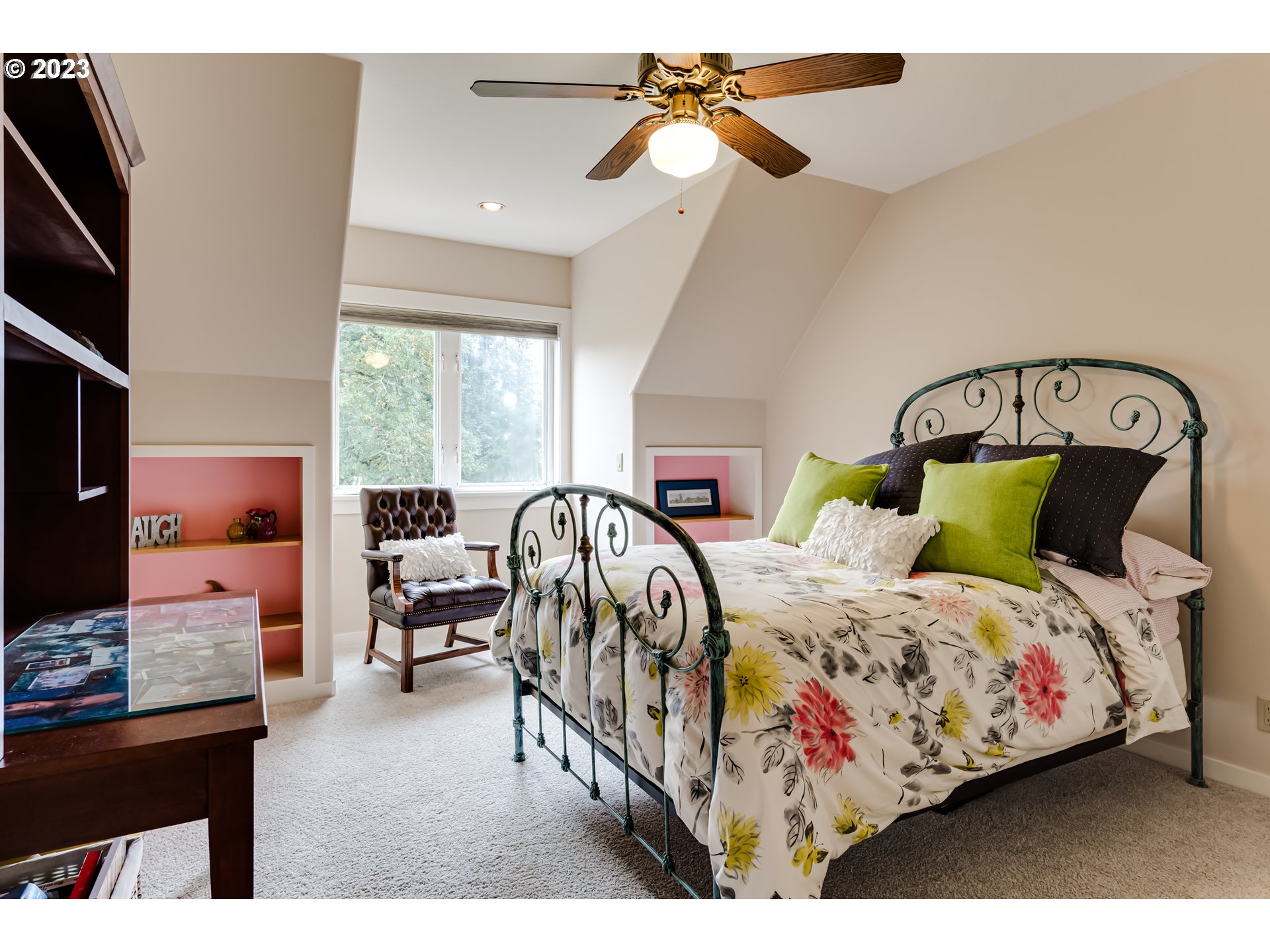 2315 Park Ridge Lane Eugene, OR 97405 - Photo 42 of 48 Bedroom