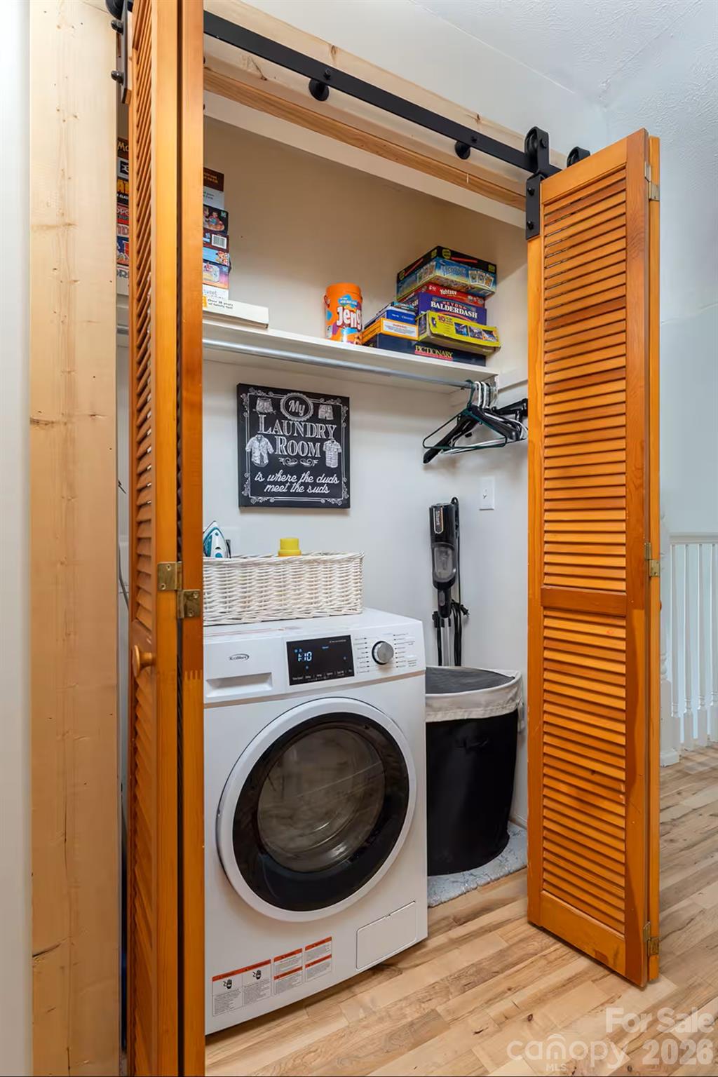 124 Oak Hill Road Candler, NC 28715 - Photo 10 of 29 a utility room with dryer and washer