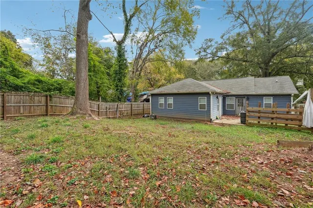 $1,800 | 1919 North Avenue Northwest, Atlanta, GA 30318