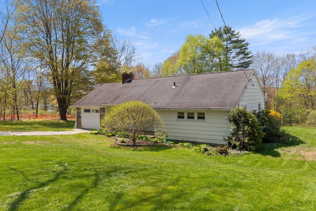 77 High Street Topsfield, MA 01983 - Photo 3 of 33 Gallery Image 3