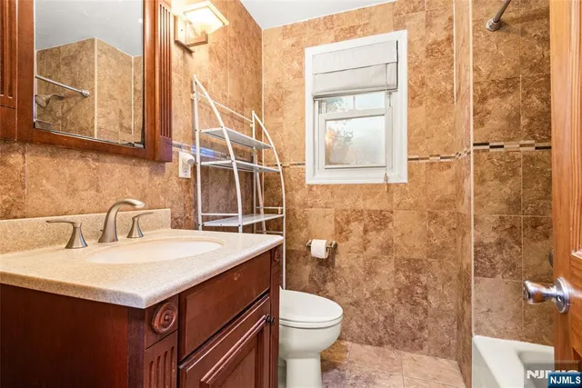 $599,000 | 313 Elm Avenue, Bogota, NJ 07603