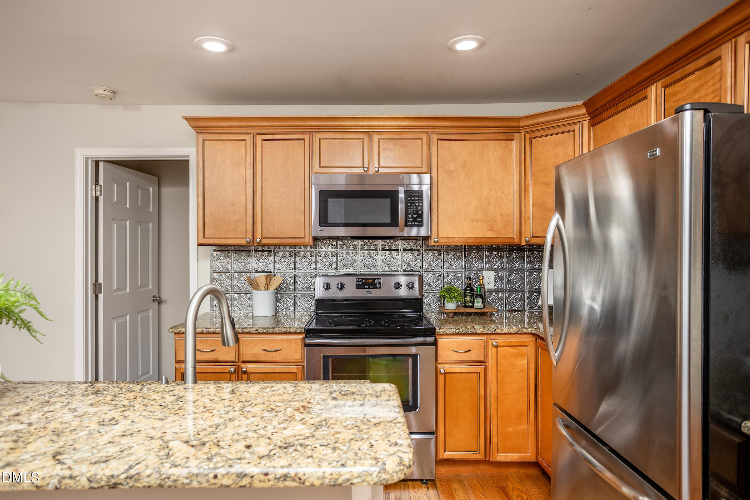 305 Freeman Street Raleigh, NC 27601 - Photo 2 of 15 305FreemanRound3006