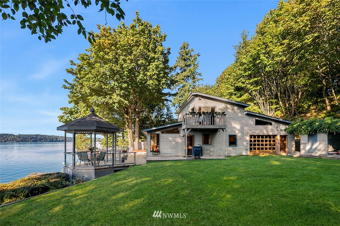 26825 Hake Road Southwest Vashon, WA 98070 - Photo 1 of 25 Gallery Image 1