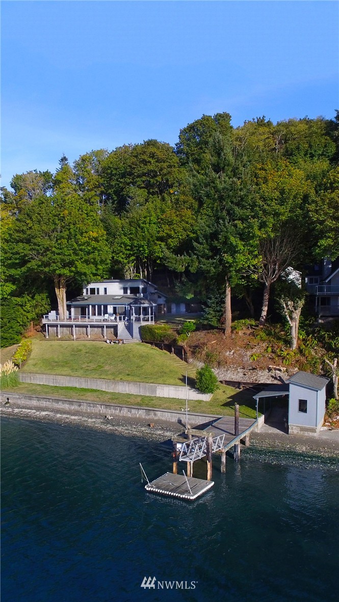 26825 Hake Road Southwest Vashon, WA 98070 - Photo 2 of 25 Gallery Image 2