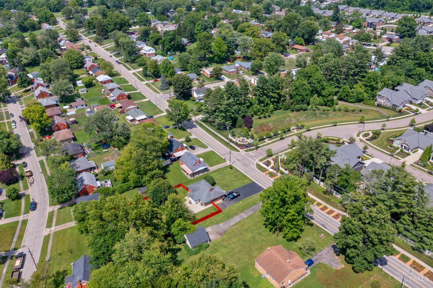 10561 Plainfield Road Cincinnati, OH 45241 - Photo 9 of 20