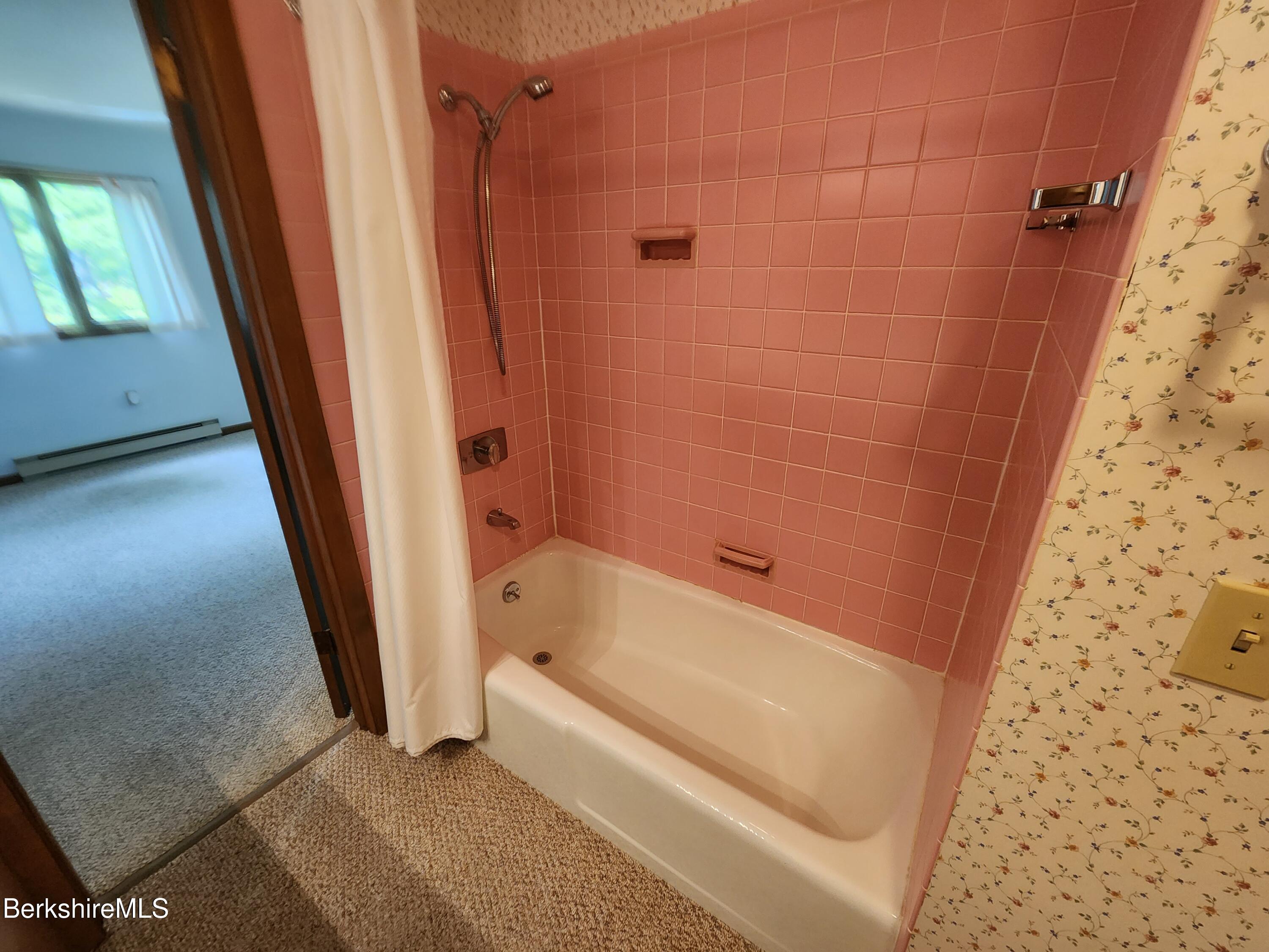 13 Glendale Middle Road Stockbridge, MA 01262 - Photo 35 of 43 Full Bath