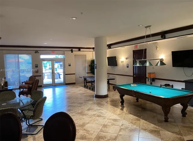 $1,975 | 5099 Northwest 7th Street, Unit 804, Miami, FL 33126