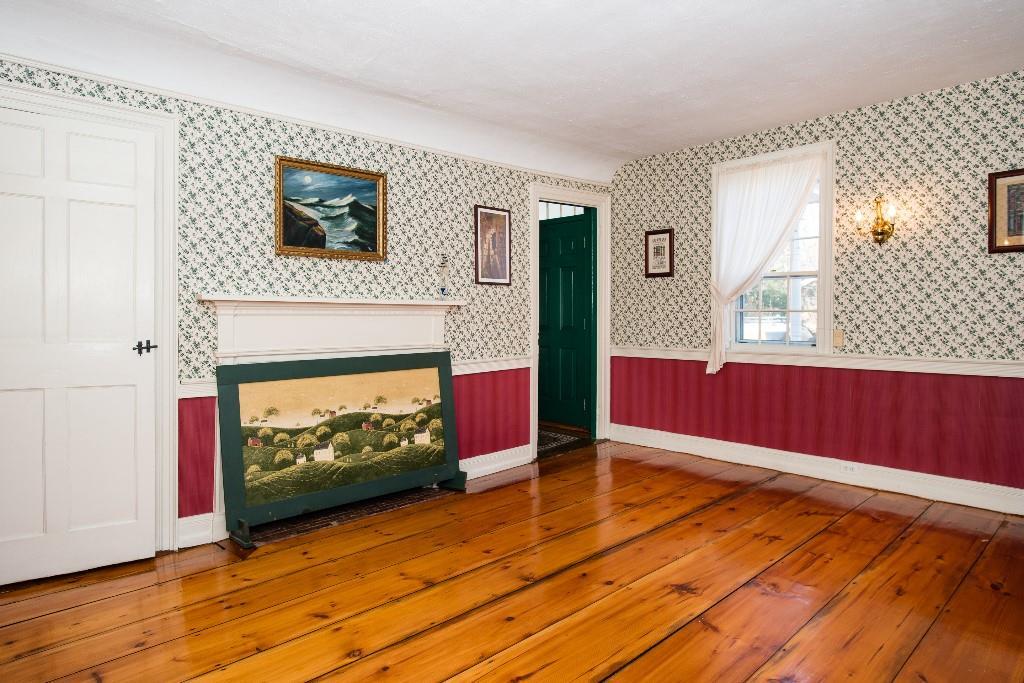 139 Brixham Road Eliot, ME 03903 - Photo 11 of 35 Well maintained rooms with beautiful...