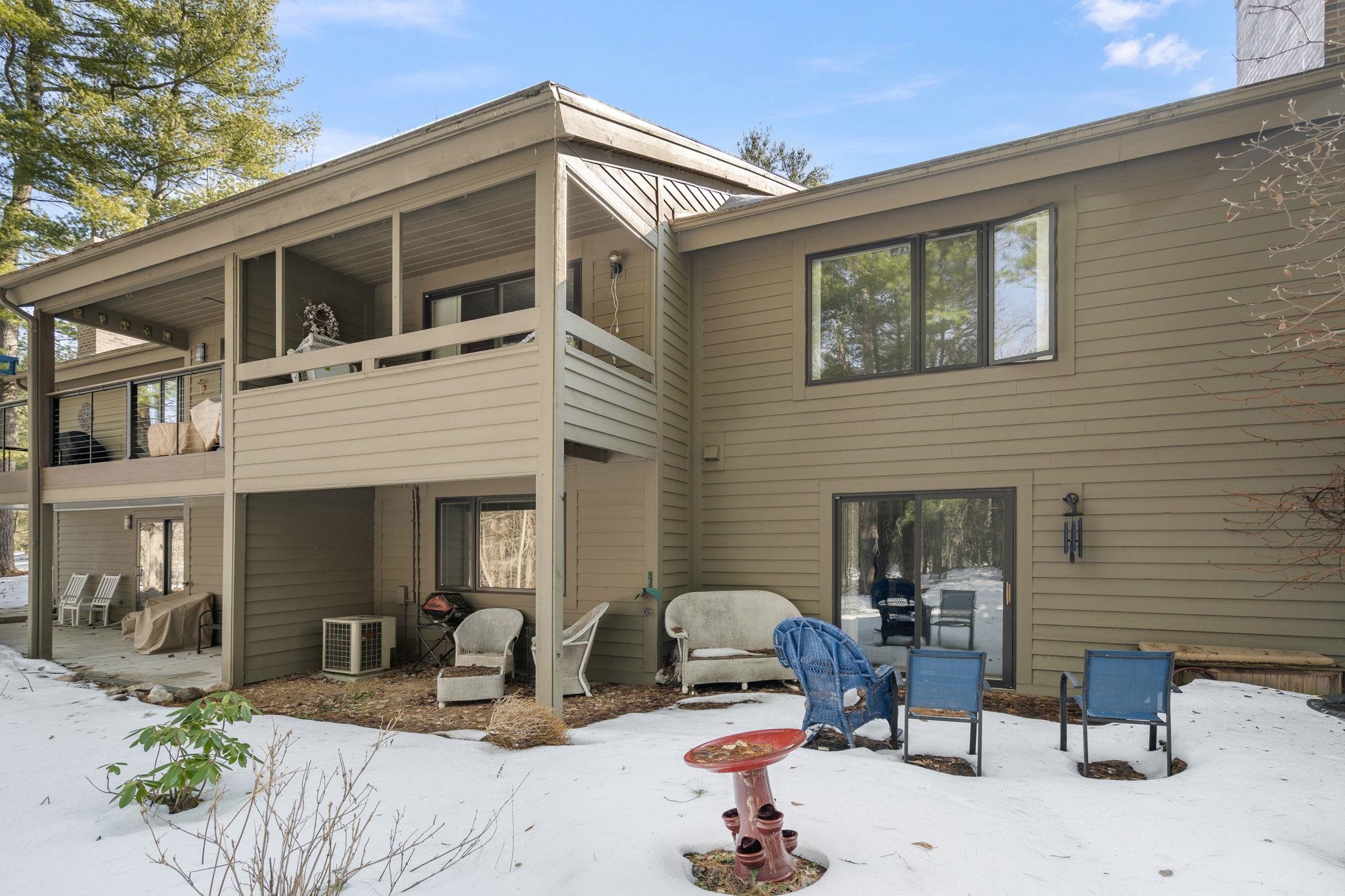 6475 Mission Ridge Traverse City, MI 49686 - Photo 5 of 56