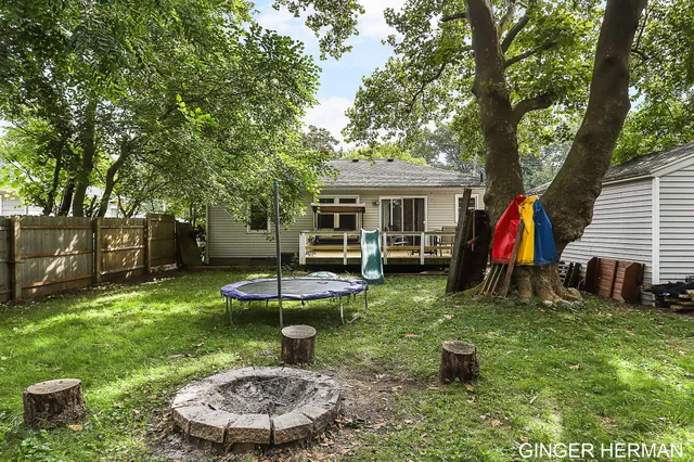 $279,900 | 3457 Collingwood Avenue Southwest, Wyoming, MI 49519