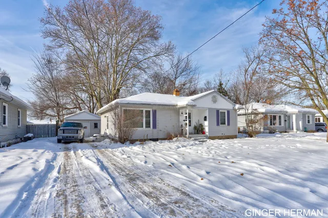 $279,900 | 3457 Collingwood Avenue Southwest, Wyoming, MI 49519