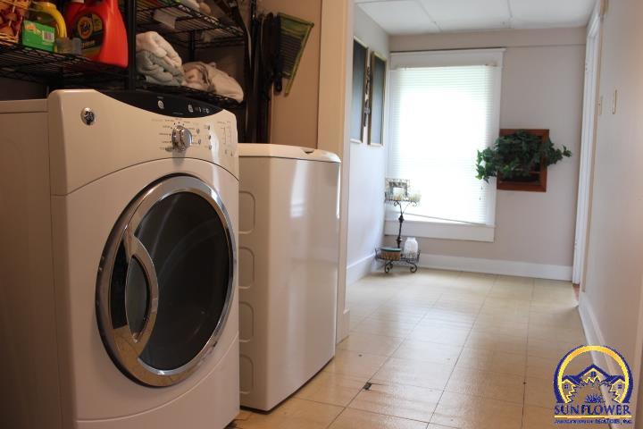 301 North Cedar Street Overbrook, KS 66524 - Photo 27 of 75