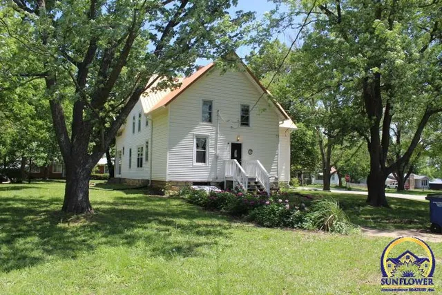 $240,000 | 301 North Cedar Street, Overbrook, KS 66524