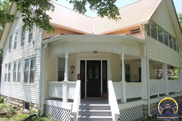 $240,000 | 301 North Cedar Street, Overbrook, KS 66524