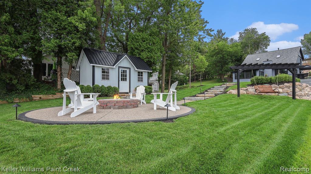 2645 Devonshire Road Leonard, MI 48367 - Photo 31 of 43