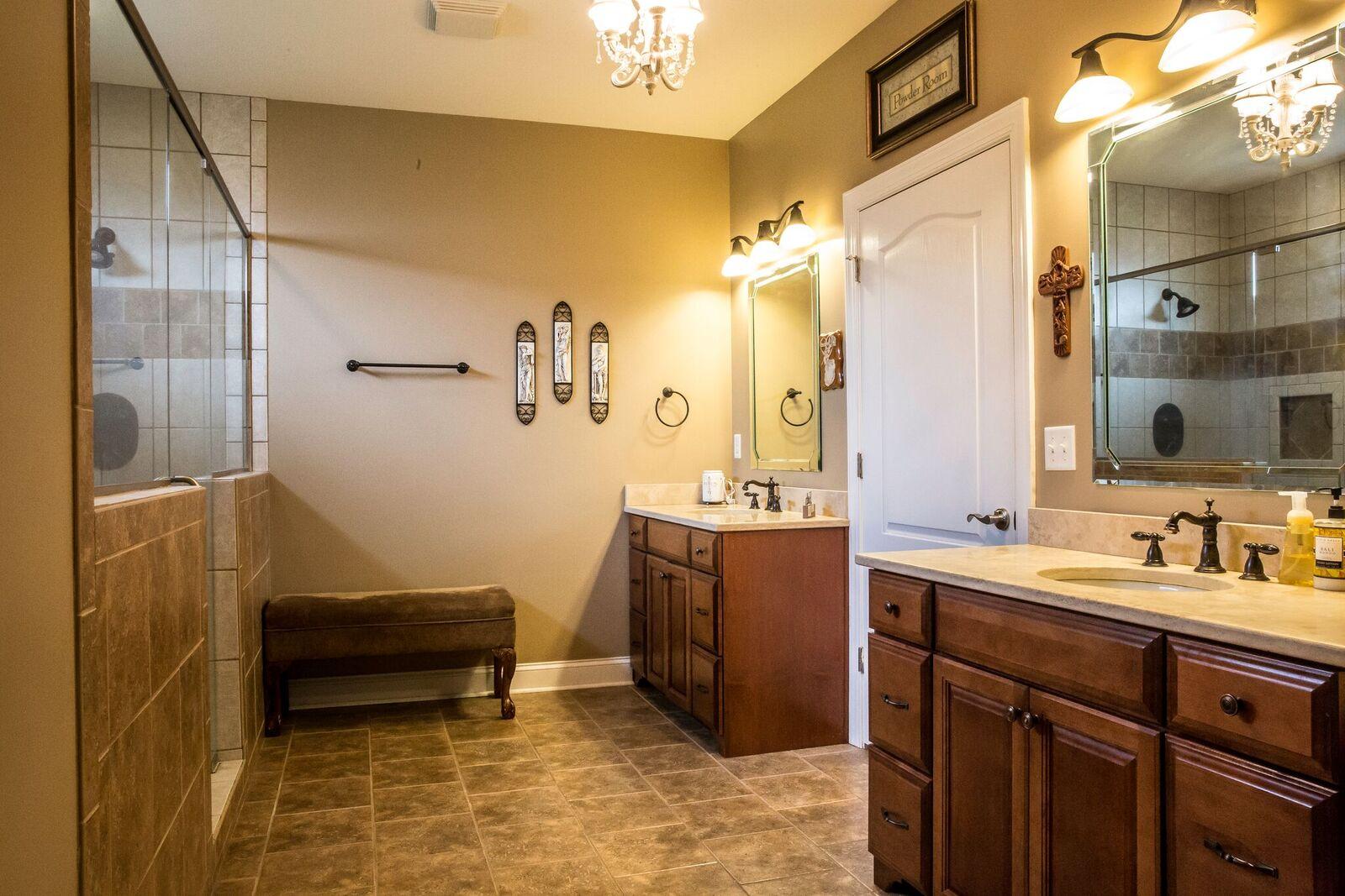 84 Ridgeview Lane Ringgold, GA 30736 - Photo 13 of 35 Master Bathroom