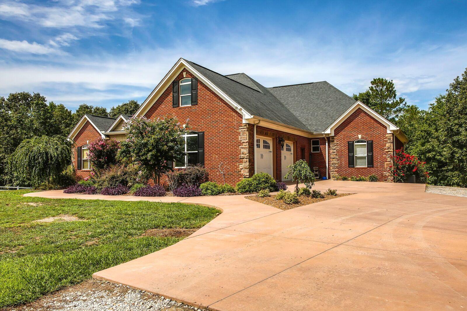 84 Ridgeview Lane Ringgold, GA 30736 - Photo 4 of 35 sidefront