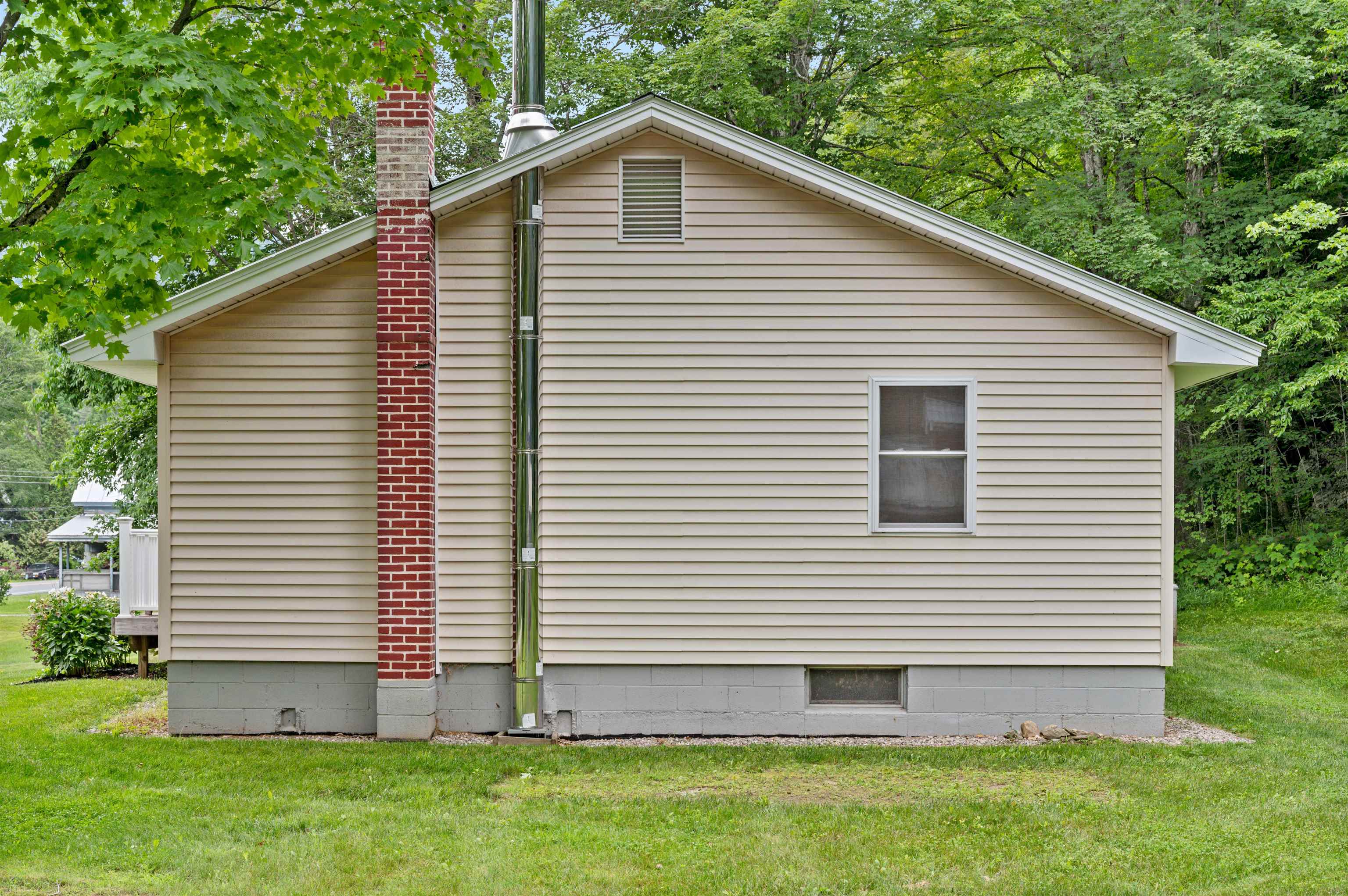 919 Vermont Rte 100 Rochester, VT 05767 - Photo 42 of 43 Gallery Image 42