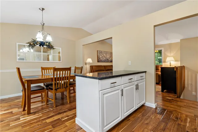 $3,000 | 374 Gardiner Road, Richmond, RI 02892