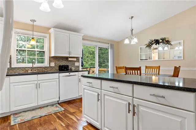 $3,000 | 374 Gardiner Road, Richmond, RI 02892