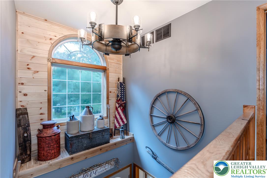 341 Stone Mountain Road Lehighton, PA 18235 - Photo 40 of 52 2nd Floor Foyer