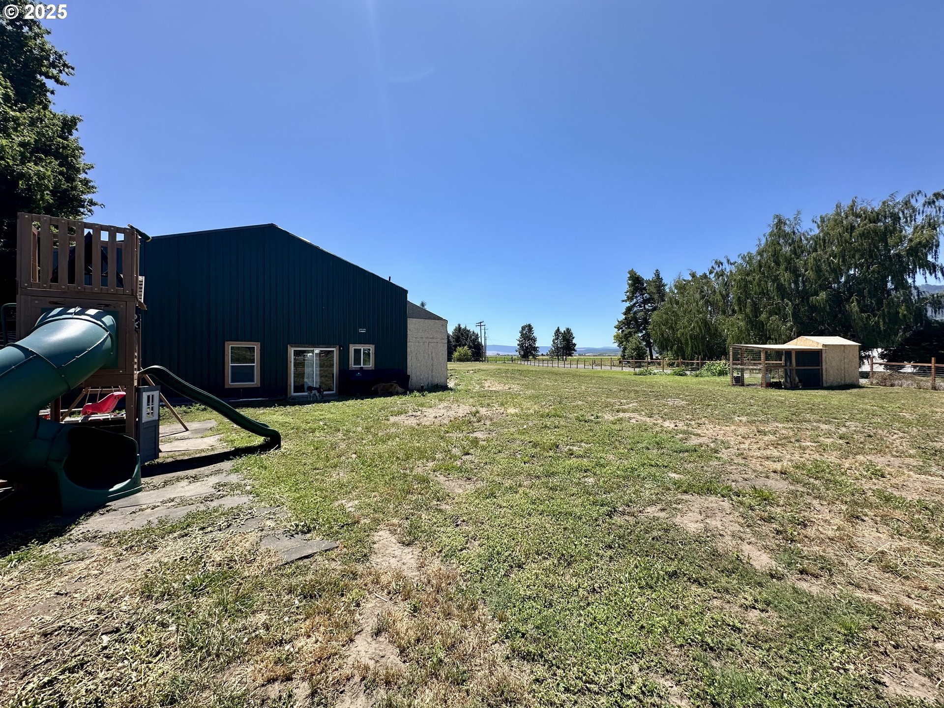 416 4th Street Summerville, OR 97876 - Photo 33 of 40 a view of a back yard