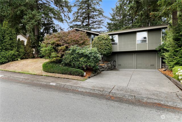 $605,000 | 32513 36th Avenue Southwest, Federal Way, WA 98023