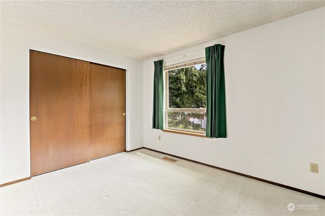 $605,000 | 32513 36th Avenue Southwest, Federal Way, WA 98023