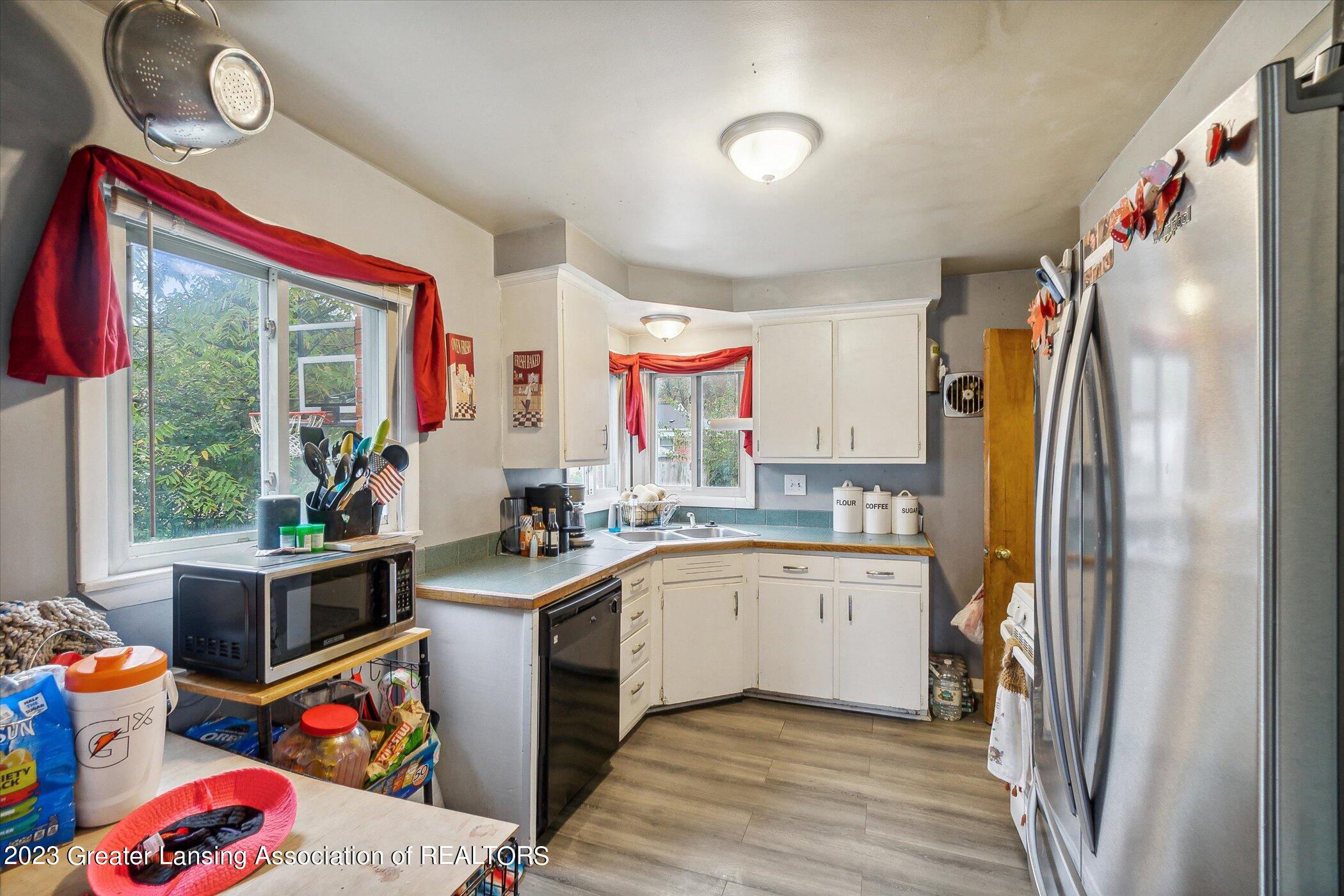 2214 Barstow Road Lansing, MI 48906 - Photo 8 of 32 10-2214-Barstow-Rd-Lansing-MI-48906-Wind