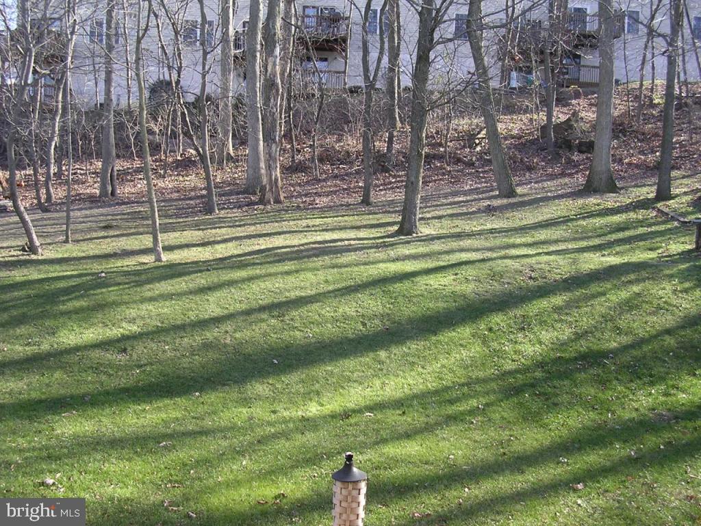 431 Crosswinds Drive Lititz, PA 17543 - Photo 2 of 10 Gallery Image 2
