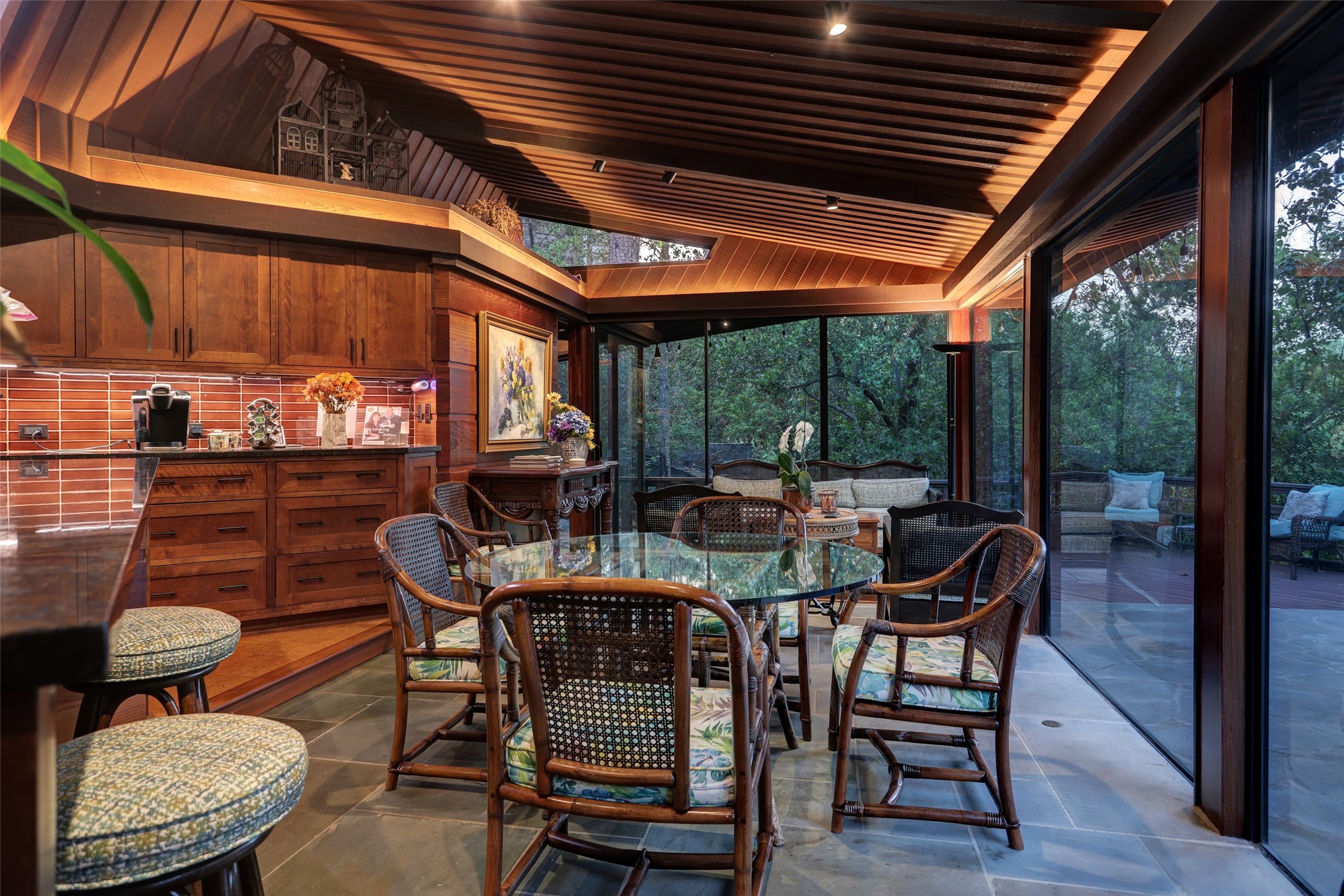 8 Tiel Way Houston, TX 77019 - Photo 12 of 29