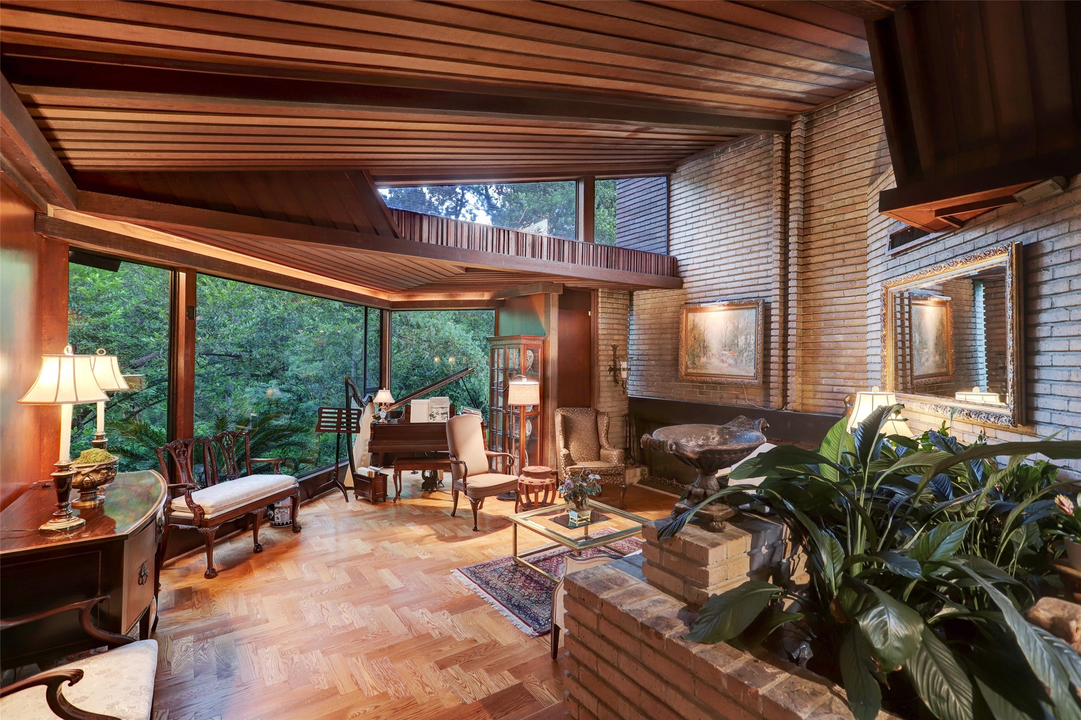 8 Tiel Way Houston, TX 77019 - Photo 14 of 29