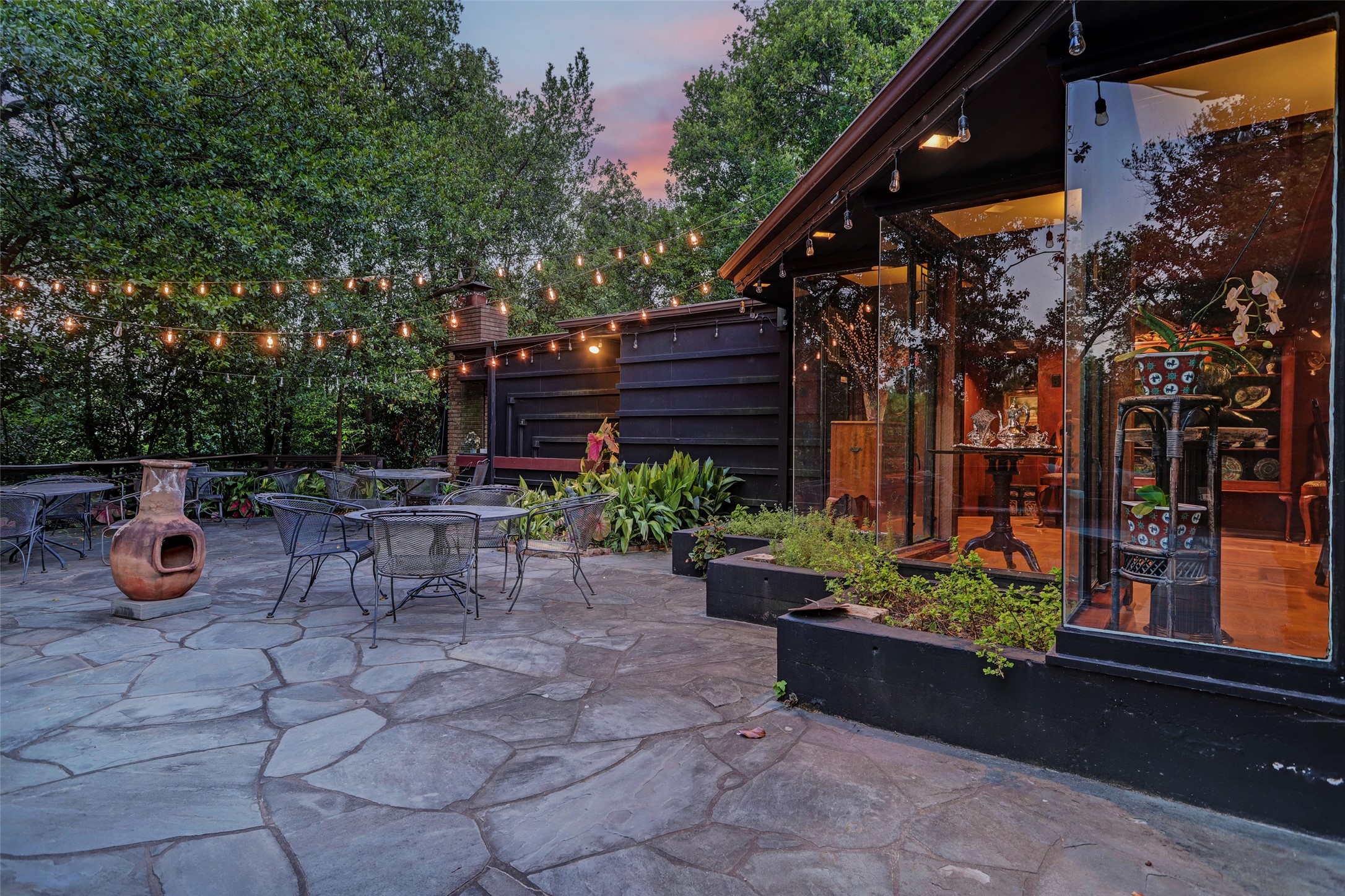 8 Tiel Way Houston, TX 77019 - Photo 22 of 29