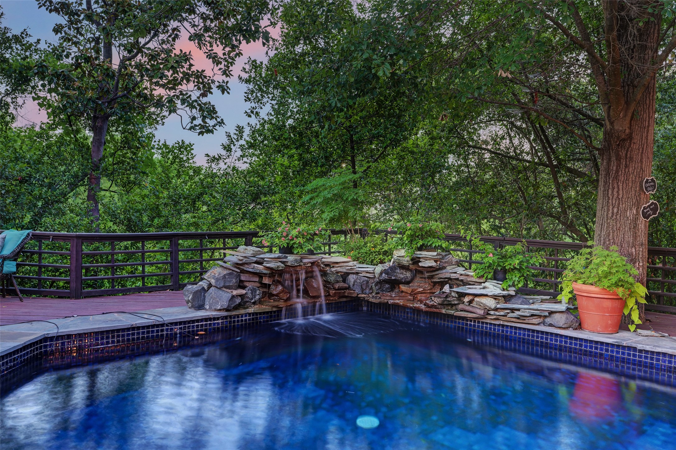 8 Tiel Way Houston, TX 77019 - Photo 25 of 29