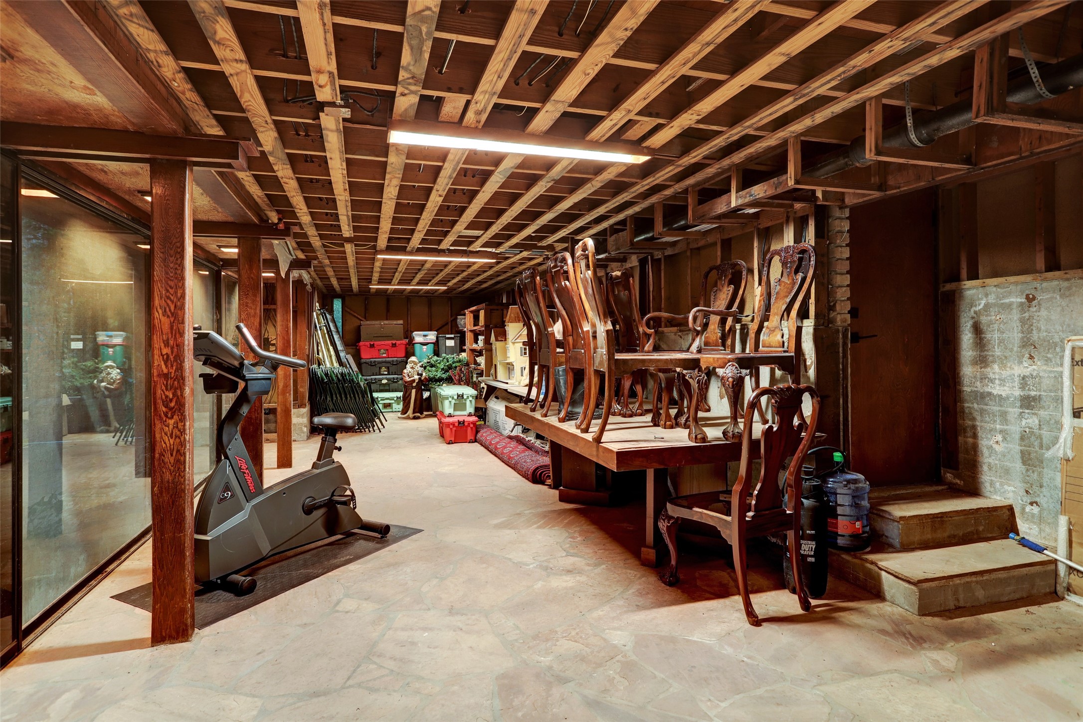 8 Tiel Way Houston, TX 77019 - Photo 26 of 29