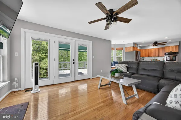 $750,000 | 24 Basswood Court, Catonsville, MD 21228