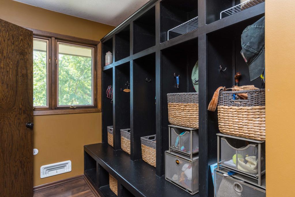 1535 Red Cedar Road Eagan, MN 55121 - Photo 17 of 44 Gallery Image 17