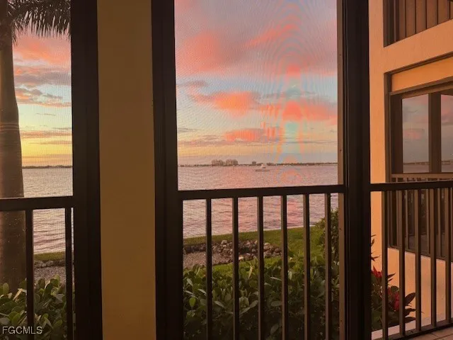 $3,550 | 1925 Clifford Street, Unit 101, Fort Myers, FL 33901