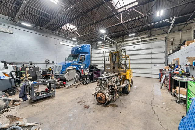 $3,570,000 | 5944 West 65th Street, Chicago, IL 60638