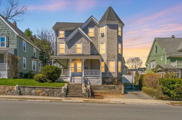 $799,000 | 293 Albion Street, Wakefield, MA 01880